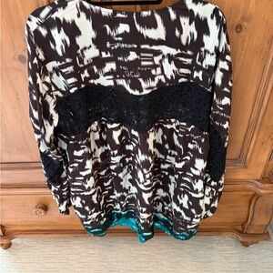 Tolani Black and Cream Tunic with Teal Accents. 100% Silk .